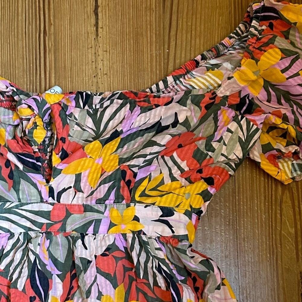Loft floral tropical flutter short sleeve off shoulder cropped peplum top SIZE M - Picture 2 of 4